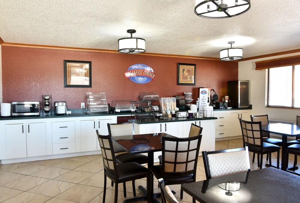 Hotel Baymont By Wyndham Robinson Esterno foto